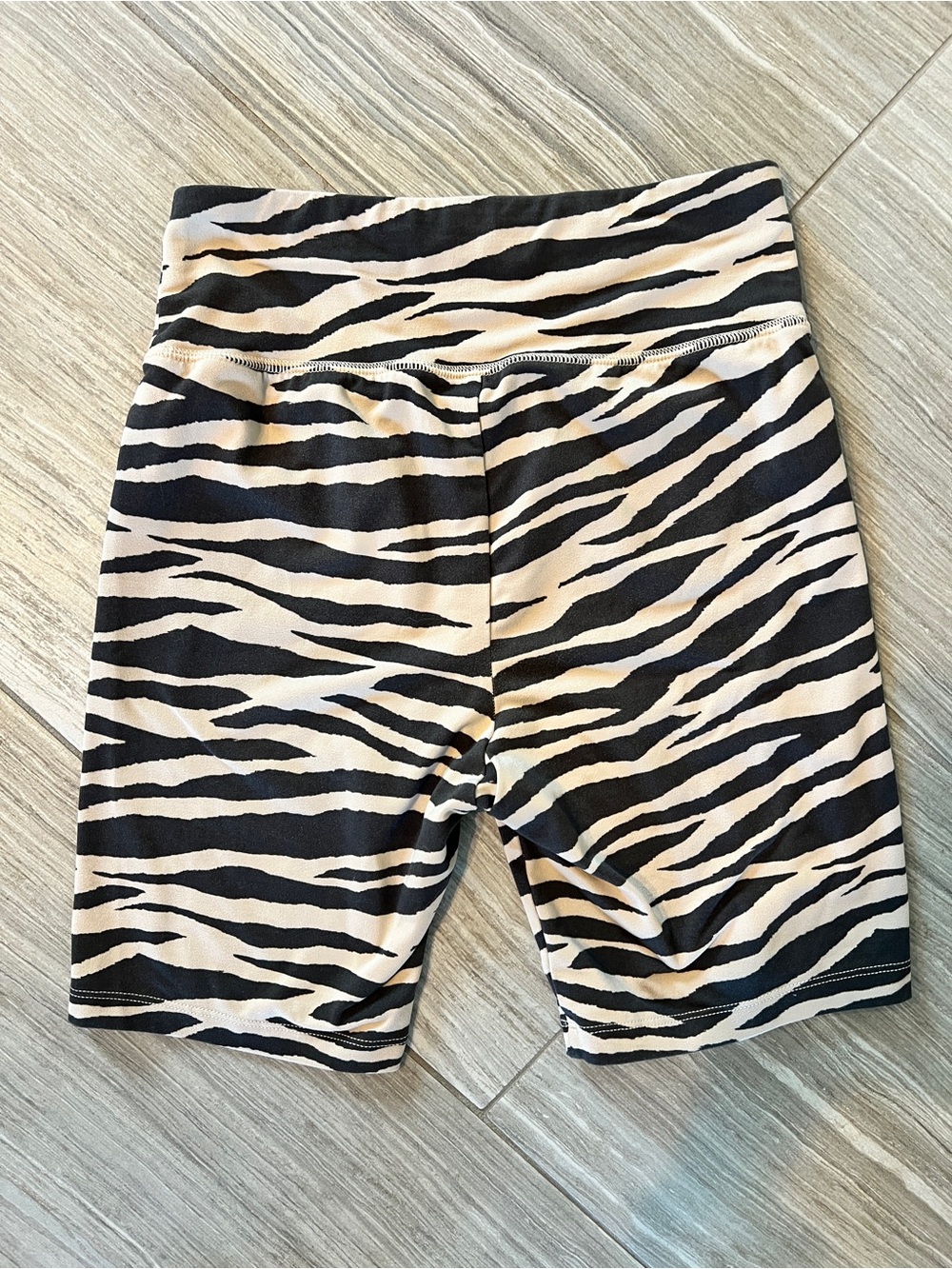 American Eagle Zebra Print High-Waist Bike Shorts - Black & Cream size small - Picture 2 of 4